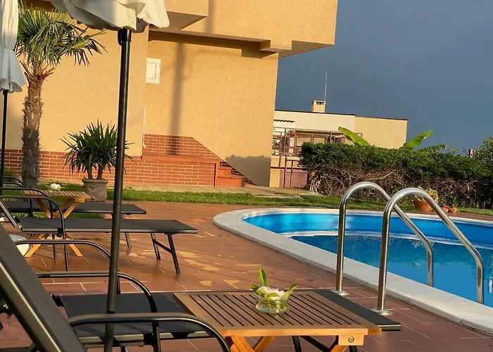 Villa Omnia